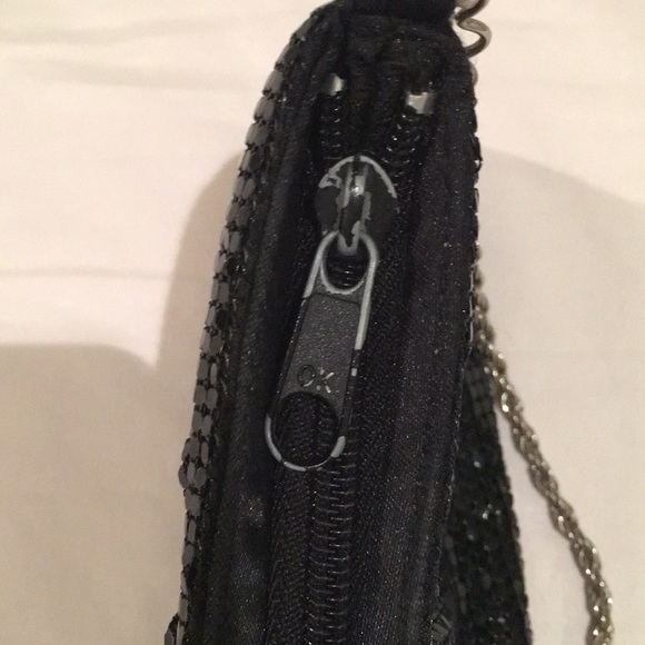 Cache black chain mail clutch - Picture 3 of 5